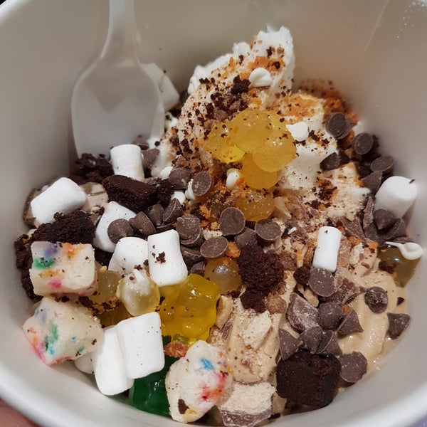 Uptown Swirl Ice Cream Parlor in New York