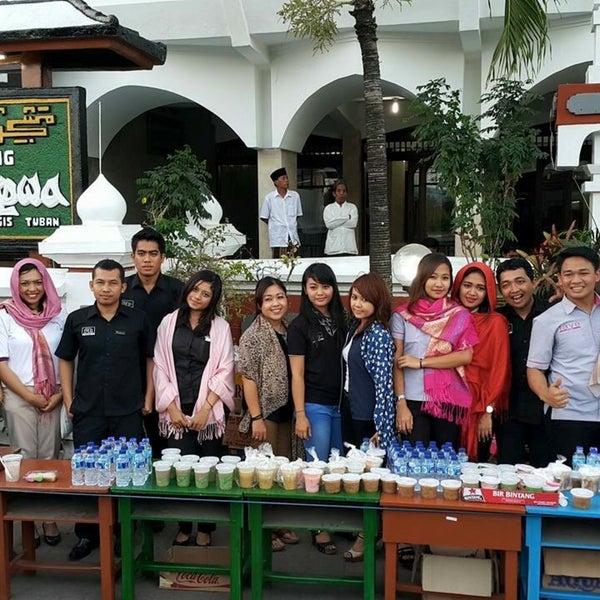 Sharing is caring Part II @ Masjid Agung Ngurah Rai