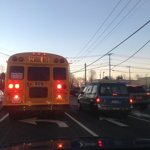 Jericho Turnpike Road in Floral Park