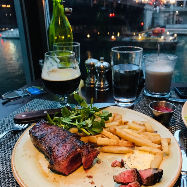 Photo taken at Wollensky&#39;s Grill by Mike R. on 4/6/2019