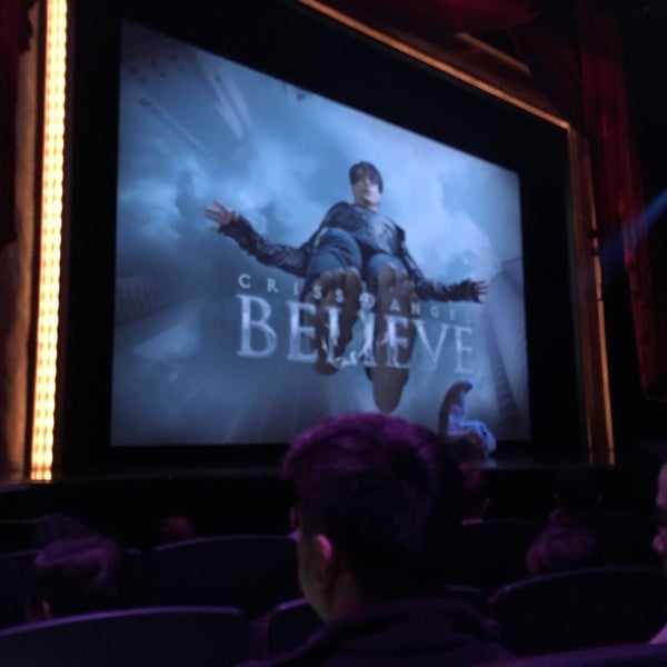 1/10/2016にMike R.がCRISS ANGEL Believeで撮った写真