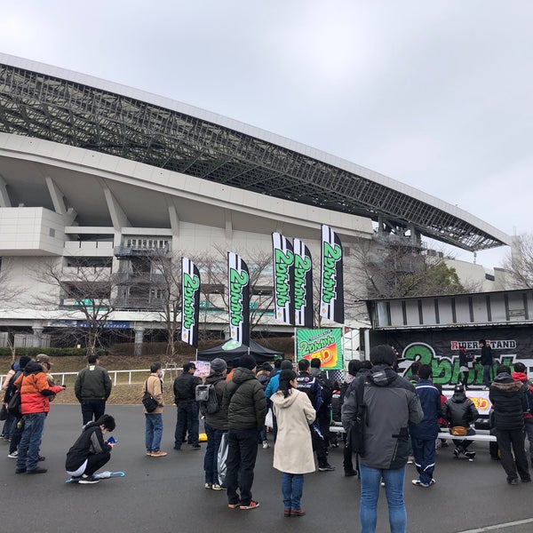 埼玉スタジアム02 東駐車場 85 Clientes