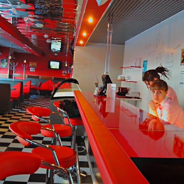 3/8/2013 tarihinde walerijaaziyaretçi tarafından Diner &amp; Burger Bar'de çekilen fotoğraf