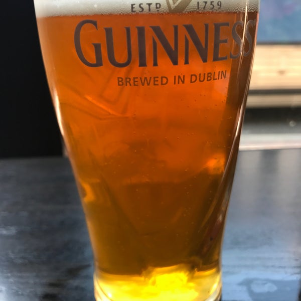 McKinnon's Irish Pub (Now Closed) Downtown Hartford 114 Asylum St