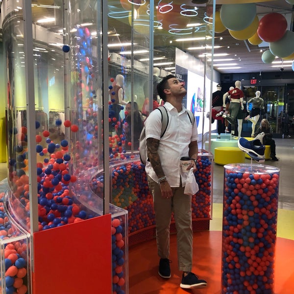 Photo taken at Nike Soho by Jessica H. on 9/18/2019