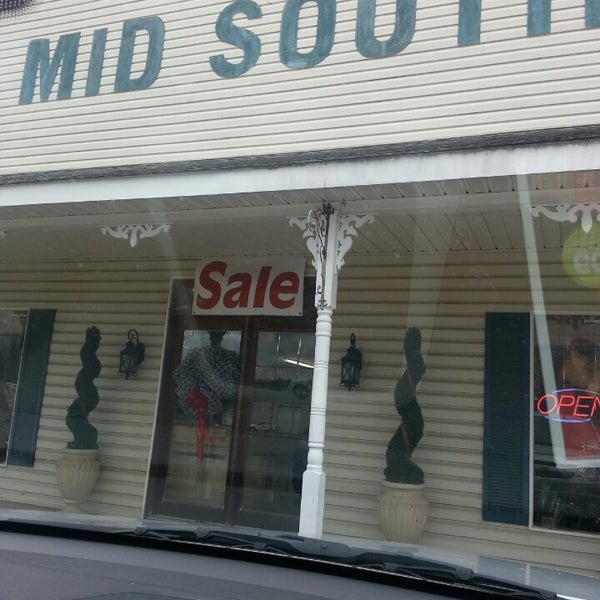 Grace's Place Flowers & Gifts (MidSouth) Russellville, AL