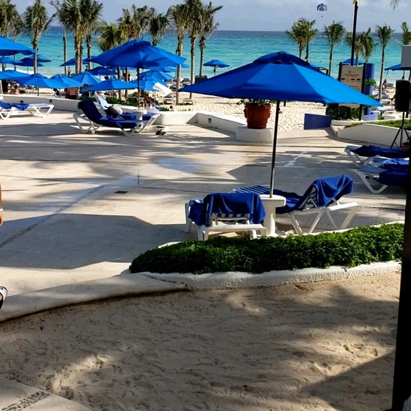 รูปภาพถ่ายที่ The Reef Playacar Resort &amp; Spa โดย Dixie เมื่อ 1/3/2021
