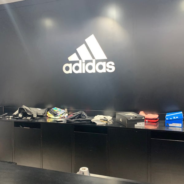design village adidas outlet