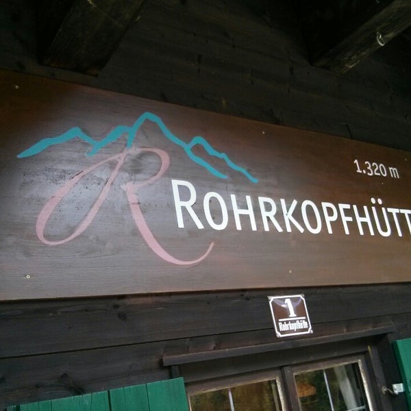 รูปภาพถ่ายที่ Rohrkopfhütte โดย Björn W. เมื่อ 7/6/2014
