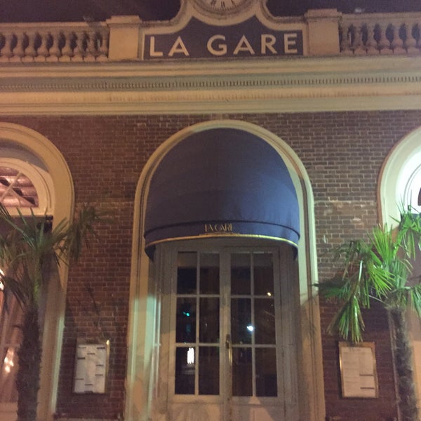 Photo taken at La Gare by ArtJonak on 5/15/2015