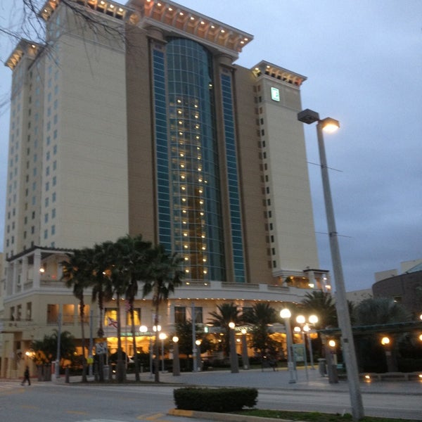 1/18/2013 tarihinde ArtJonakziyaretçi tarafından Embassy Suites by Hilton'de çekilen fotoğraf