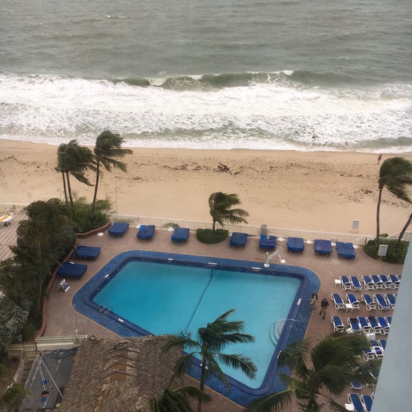 Das Foto wurde bei Ocean Sky Hotel &amp; Resort von viola am 9/21/2019 aufgenommen