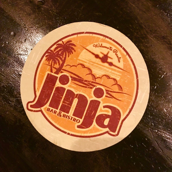 รูปภาพถ่ายที่ Jinja Bar &amp; Bistro โดย Joshua G. เมื่อ 1/4/2017