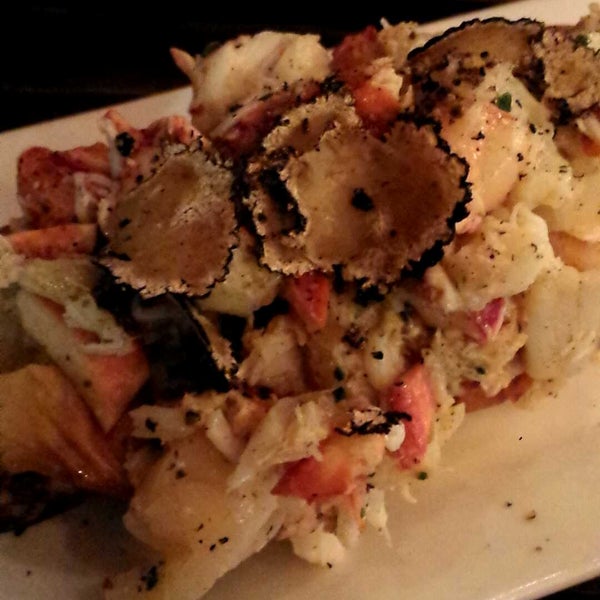 Lobster roll with truffles