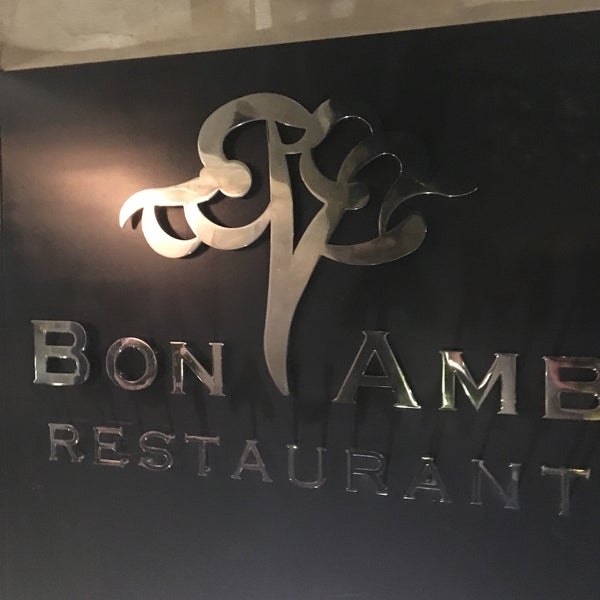 Photo taken at BonAmb Restaurant by Antonio H. on 9/10/2016
