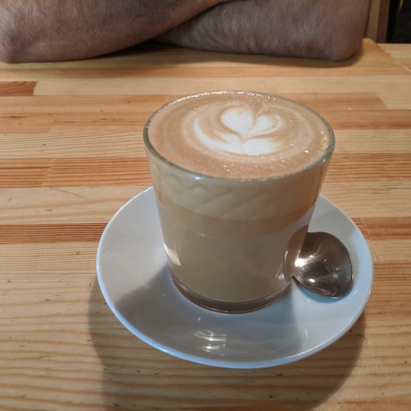 รูปภาพถ่ายที่ DRUZI cafe &amp; bar โดย 임레 ㅁ. เมื่อ 10/16/2019