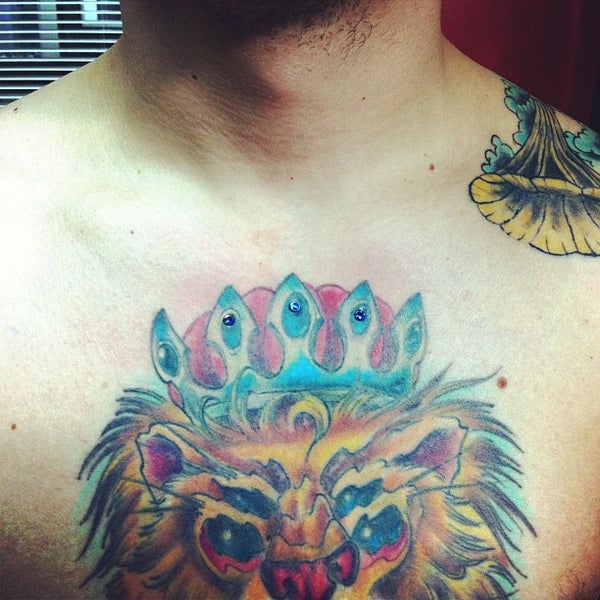7/4/2013にGonzalo P.がPain Family Studio Tattoo &amp; Piercingで撮った写真