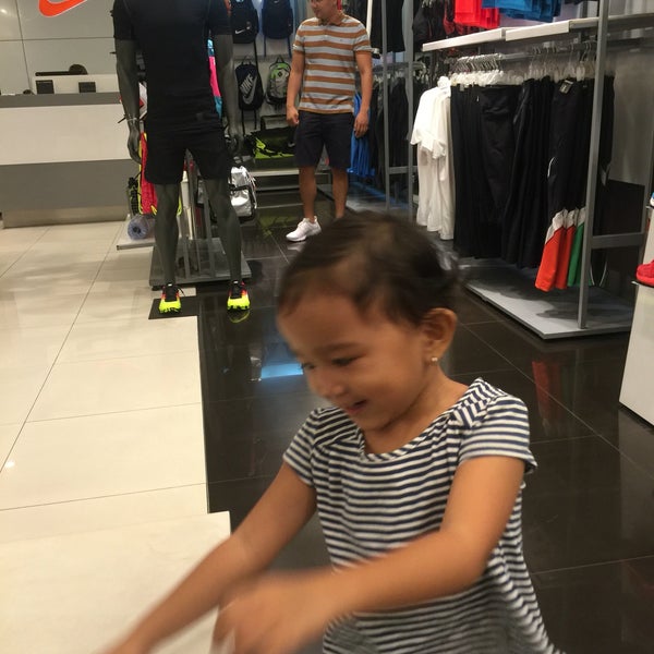 Nike top greenbelt 5
