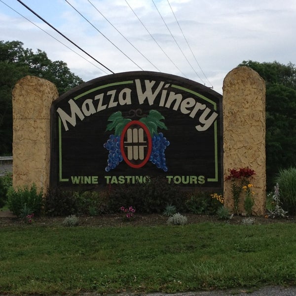 Photo taken at Mazza Vineyards by Sarah E. on 7/5/2013