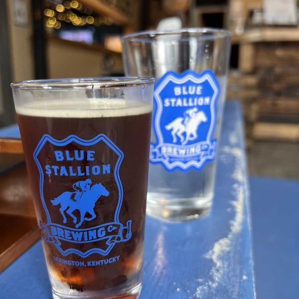 Foto tomada en Blue Stallion Brewing Co.  por Bob S. el 9/3/2022