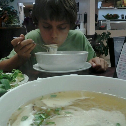 Photo taken at PHO Avina by Wes E. on 10/24/2012