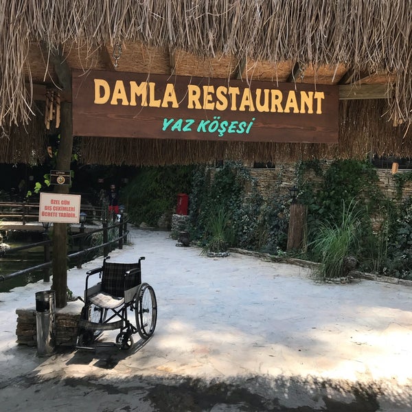 Foto scattata a Damla Restaurant da Askin K. il 8/25/2018