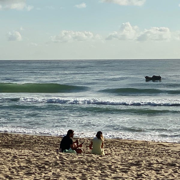 รูปภาพถ่ายที่ Praia Brava โดย Fernando J. เมื่อ 12/11/2020