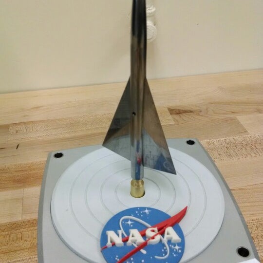 Foto scattata a NASA Ames SpaceShop da Matthew R. il 1/6/2014