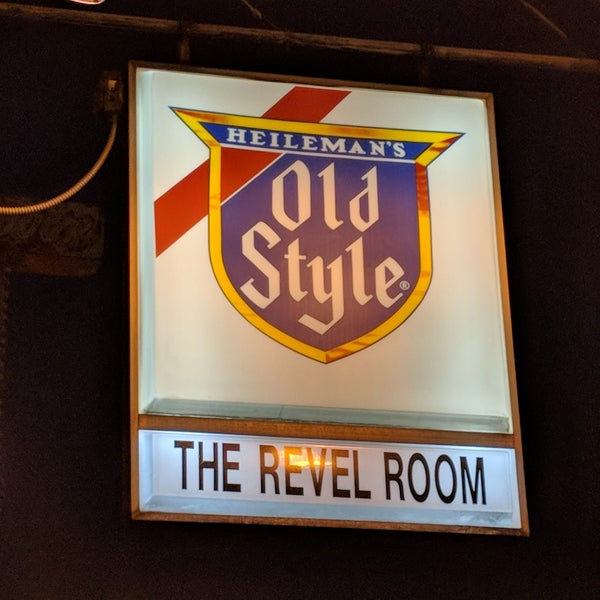 Foto diambil di The Revel Room oleh Scott M. pada 6/7/2018