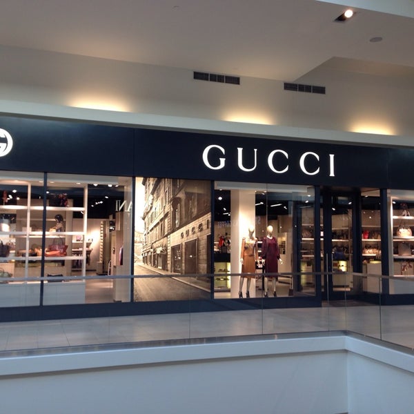 outlets with gucci store