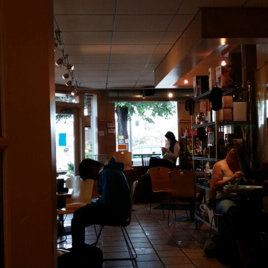 Foto tirada no(a) Caffe Ibis por Jim A. em 7/3/2014