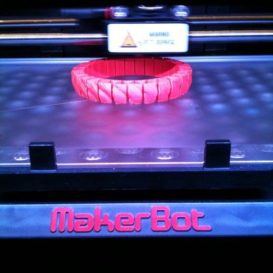 Photo prise au MakerBot Store par Luca DL le11/18/2012