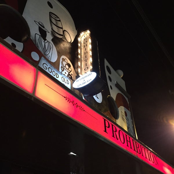 Foto tirada no(a) Prohibition Restaurant and Speakeasy por Gabriel G. em 8/15/2015