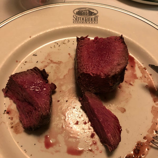Das Foto wurde bei Stroganoff Steak House von Ahmet S. am 9/17/2019 aufgenommen