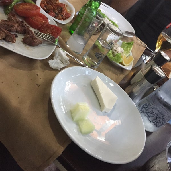 Foto tomada en Özcan Restaurantlar  por Engin E. el 10/18/2018