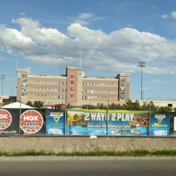 3/21/2017にBrent P.がSam Boyd Stadiumで撮った写真