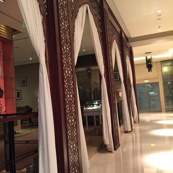 Photo taken at Karat Lobby Lounge by Mohamed B. on 9/10/2015