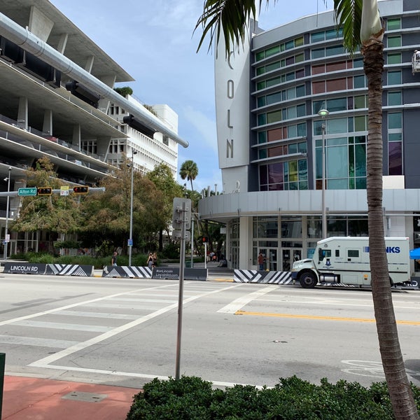 Photo taken at 1111 Lincoln Road by Graeme R. on 10/8/2018