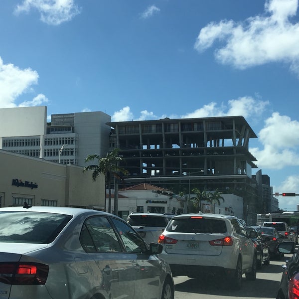 Photo taken at 1111 Lincoln Road by Graeme R. on 9/26/2018