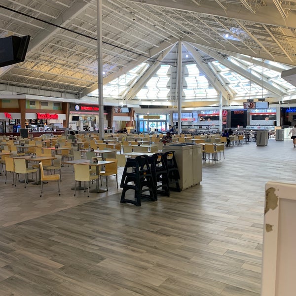 sawgrass mall food court