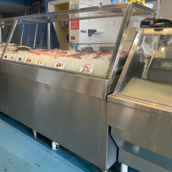 sea town fish Grocery Store in Bridgeport