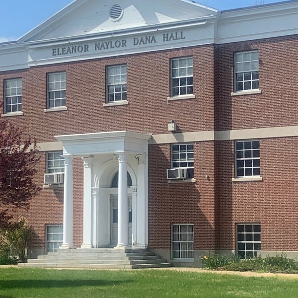 End hall
