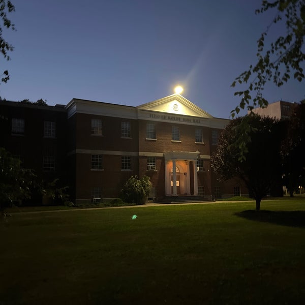 End hall. End hall