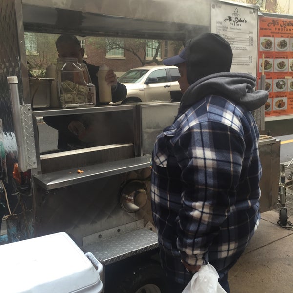 Yale New Haven Food Carts 466 ziyaretçidan 17 tavsiye'da fotoğraflar