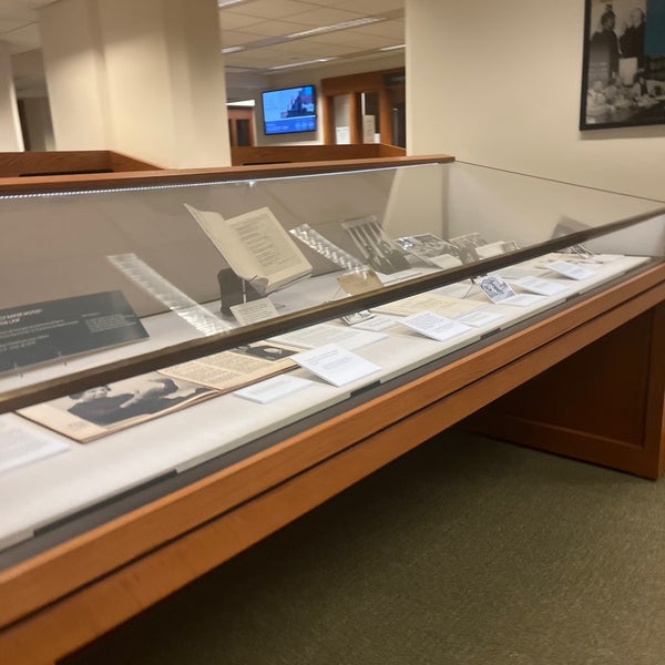 Lillian Goldman Law Library