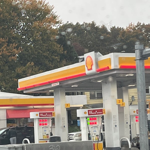 Photo taken at Shell by Donna L. on 10/29/2023