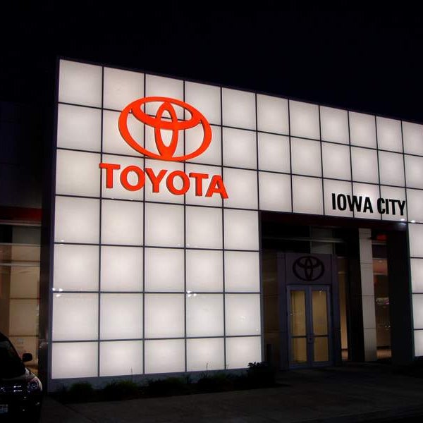 Toyota Of Iowa City Car Dealership in Iowa City