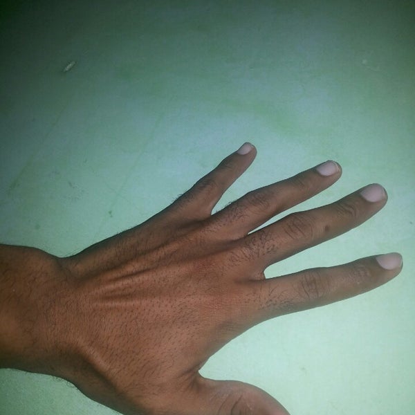 Minha mão. Kkkk