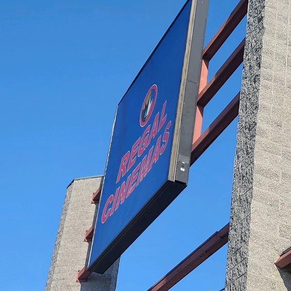 Regal Harrisburg Movie Theater