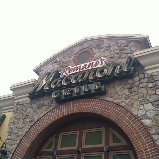 Photo taken at Romano&#39;s Macaroni Grill by Matt N. on 2/22/2013
